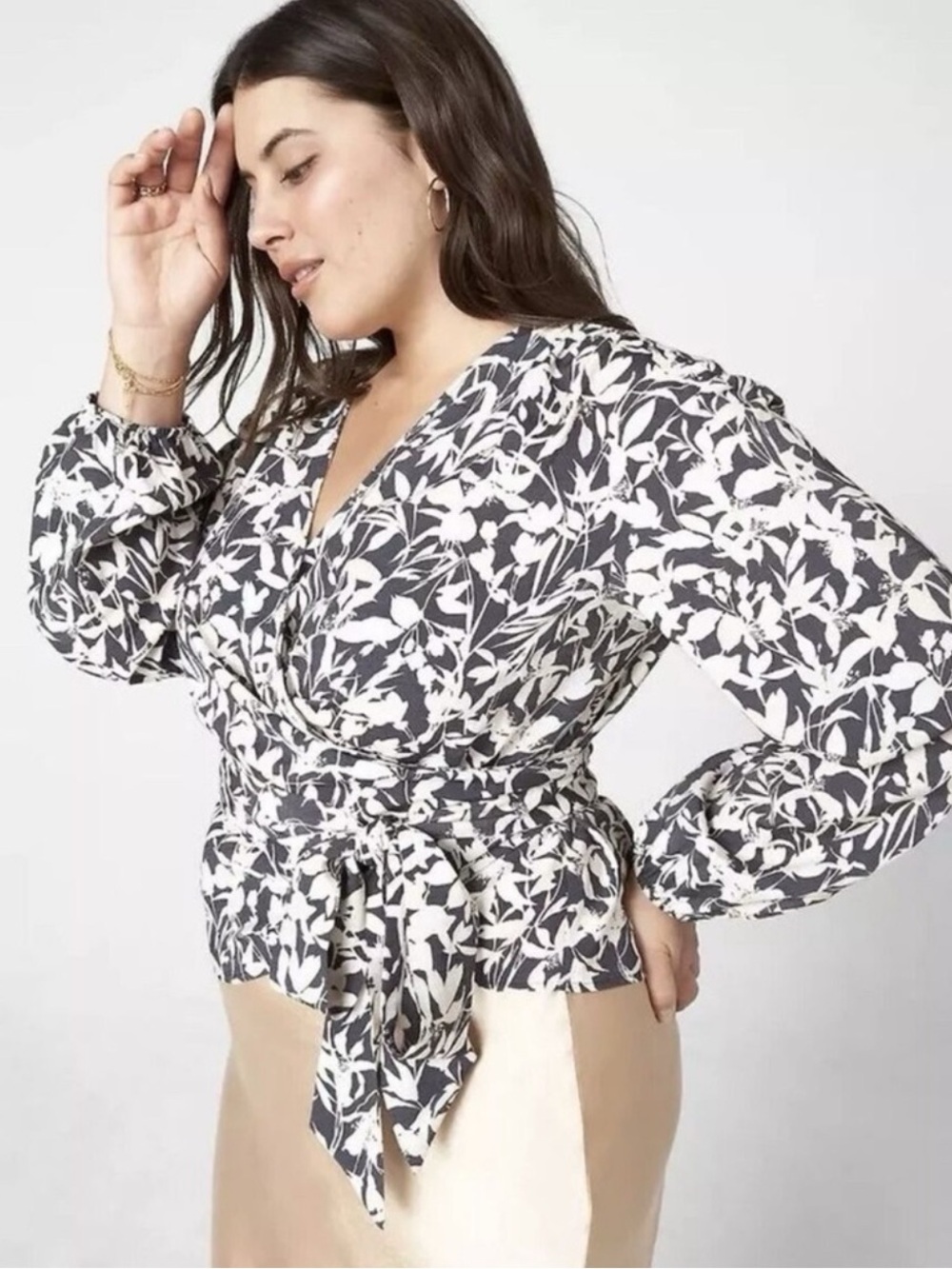 NWOT Lane Bryant‎ Floral Wrap Top Black/Cream Tie Waist Long Sleeve Size 20